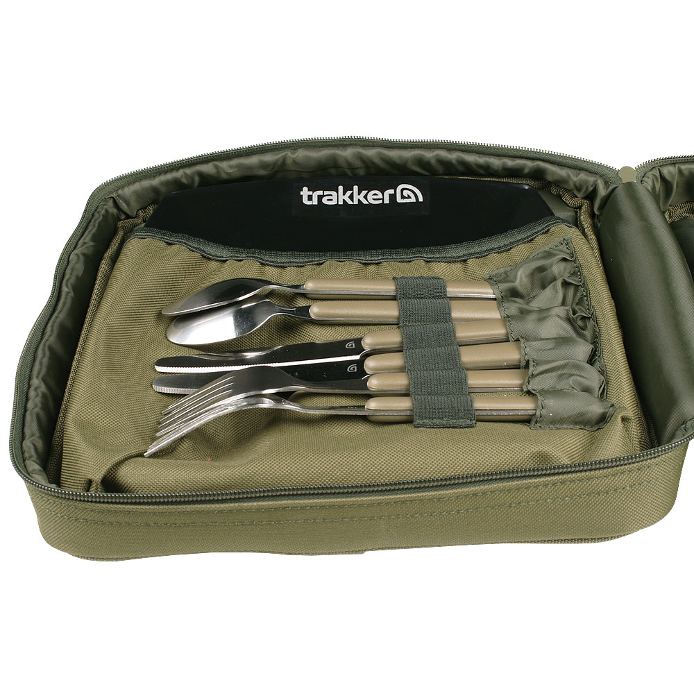 Trakker NXG Deluxe Food Set Close Up 3