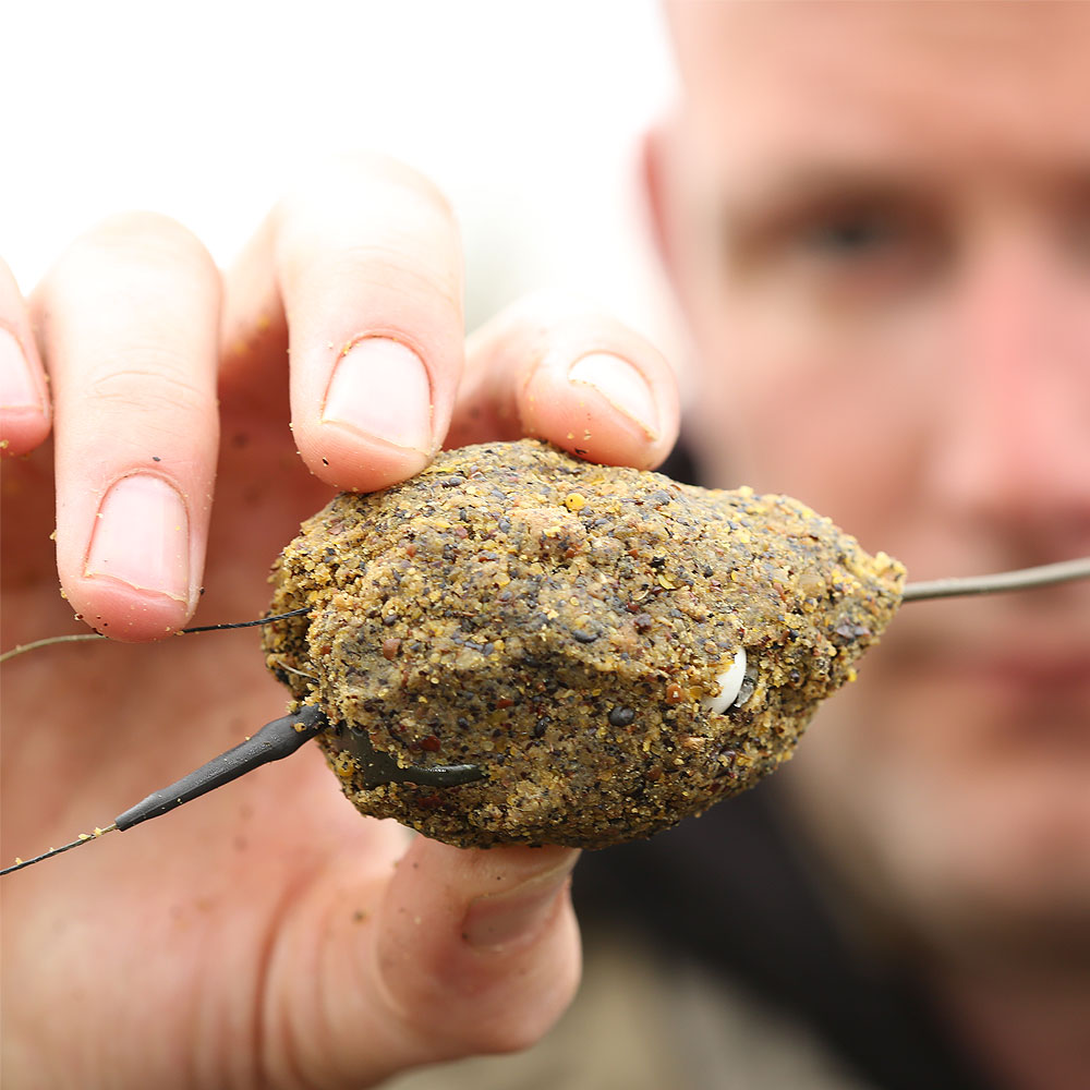 Korda Bait-Up Method Feeders In Use 3